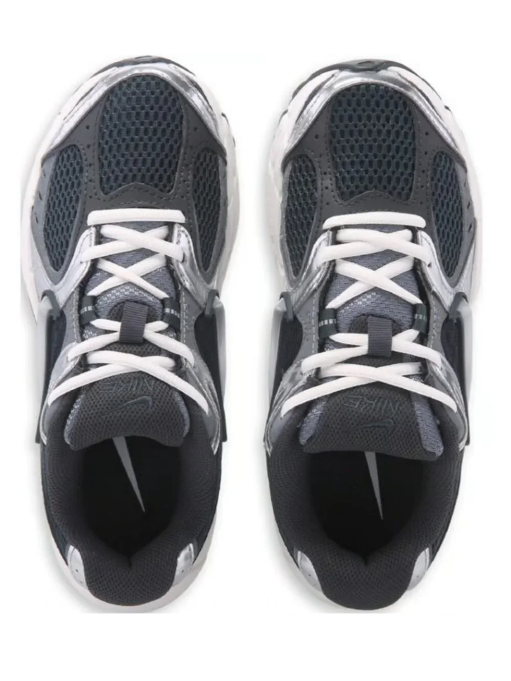 NWT Women's Nike V5 RNR Seaweed/Metallic Silver/White 8.5 - Picture 4 of 6